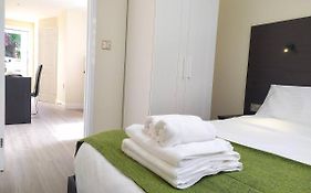 The Beech Flat - Self Contained One Bedroom Flat With Parking